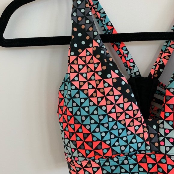 VS SPORT COLORFUL SPORTS BRA - Picture 2 of 4